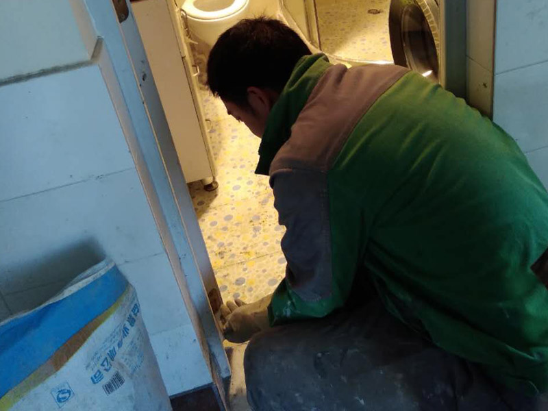 貴陽(yáng)塑鋼門(mén)窗維修師傅哪里找,貴陽(yáng)仿古門(mén)窗如何保養(yǎng)