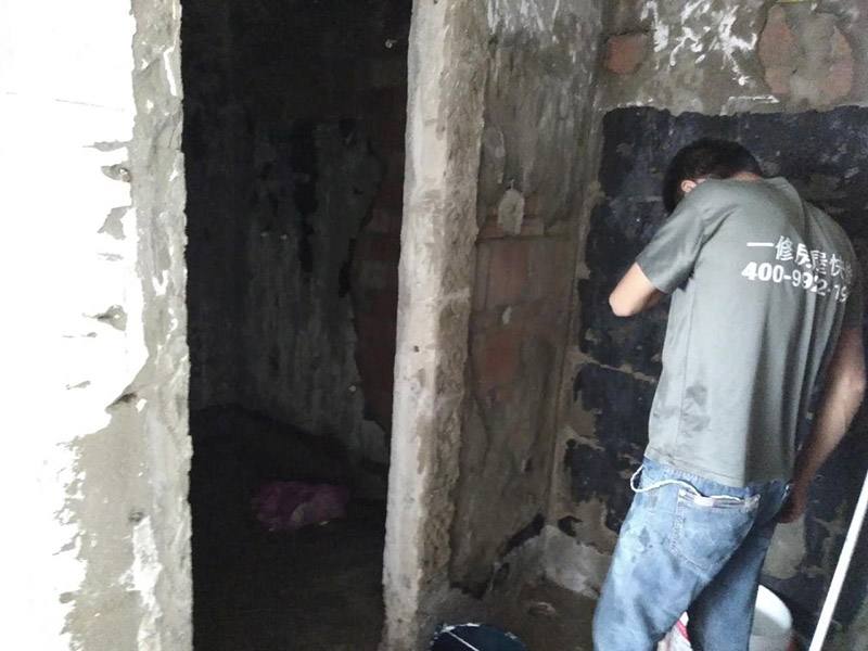 廚衛(wèi)地面找平，墻面抹灰