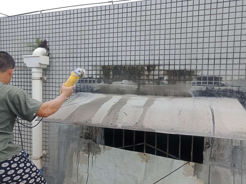窗戶外墻防水切割：1、外墻防水不建議用防水涂料，防水涂料施工后需要做一層保護層；2、防水需要在水泥基面施工，如果貼了瓷磚，還需要把瓷磚鏟除再施工；3、外墻防水最好使用砂漿防水劑，做好后可以與原有的水泥基面形成一個整體，且不會被雨水中的酸、堿等物質破壞。