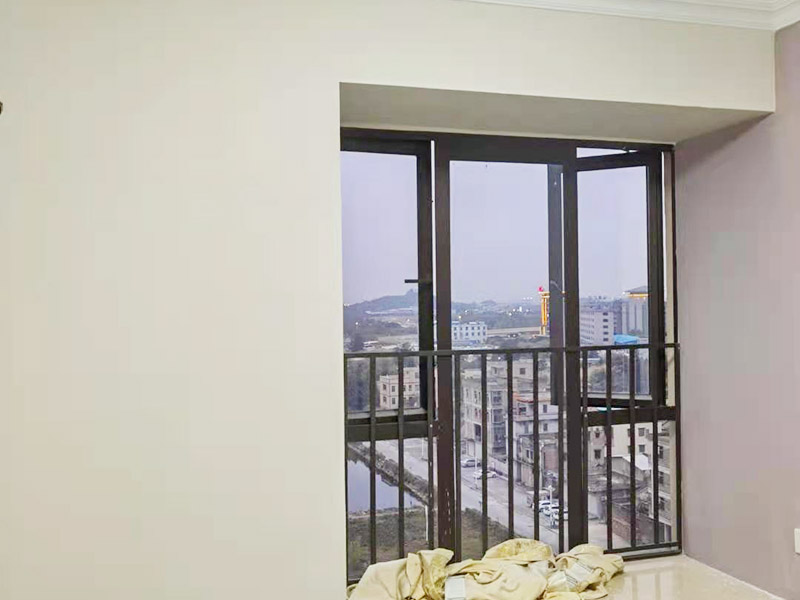 余姚市本地裝修公司怎么找客戶資源，主要方式有自己搭建網(wǎng)站平臺推廣、以及加盟有訂單的平臺合作接單，余姚市裝修公司怎么和裝修平臺合作，如何找到挑選合適的余姚市裝修平臺接單，先要了解余姚市裝修招商加盟政策，余姚市裝修工人找活平臺非常多，但是適合自己的則需要仔細了解。  余姚市裝修平臺接單非常多，傳統(tǒng)的齊家網(wǎng)、土巴兔、裝信通等，這些裝修平臺接單區(qū)域覆蓋了余姚市，面向的客戶群里主要是大型裝修公司，室內(nèi)裝修設(shè)計、別墅裝修設(shè)計等，繳納保證金普遍是在10萬-30萬不等，像傳統(tǒng)的東易日盛、金螳螂·家、百安居、愛空間等裝修公司都入駐了這些接單平臺。  新興的余姚市裝修工人找活平臺，比如：久益一修、益修快裝等，覆蓋全國各地，余姚市裝修維修免費招商加盟，訂單類型包括余姚市室內(nèi)裝修、余姚市房屋維修、余姚市防水補漏、余姚市墻面翻新、余姚市水電維修安裝、余姚市門窗維修安裝、余姚市家具家電維修安裝，房屋裝修維修一站式服務(wù)施工品牌，訂單類型多。  余姚市裝修招商加盟優(yōu)先推薦找能夠保訂單量的平臺合作，好是平臺只招募一個加盟商，規(guī)避內(nèi)部競爭，益于訂單成交！選擇訂單類型多的平臺，套餐類裝修平臺很多，通常業(yè)務(wù)量小 ，競爭大，平臺收費貴等，推薦選擇服務(wù)費根據(jù)訂單量的多少按月算，保證金在5萬遠以上的，這樣有益于減少加盟商的經(jīng)營風(fēng)險。