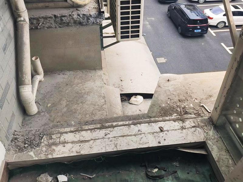 陽臺(tái)改造之瓷磚鋪貼