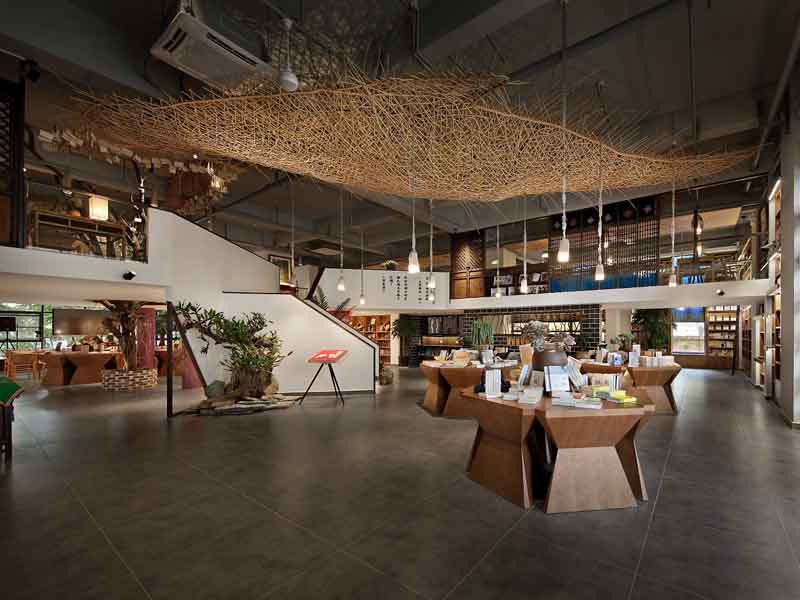 德陽店面裝修的重點(diǎn)是什么，如何做到讓店招引人注目