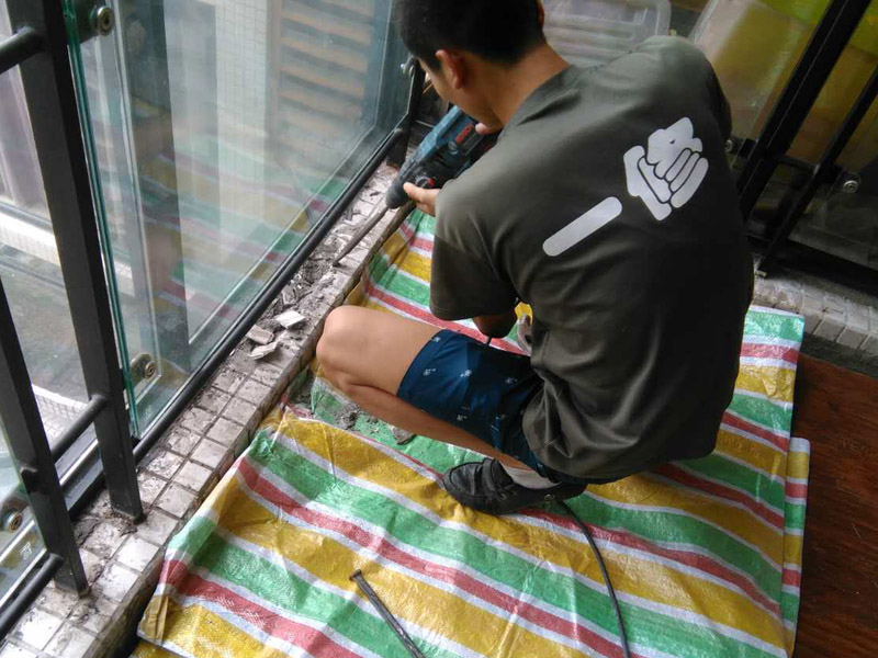 長沙房頂漏水可以自己修補(bǔ)嗎，長沙房頂漏水維修價格