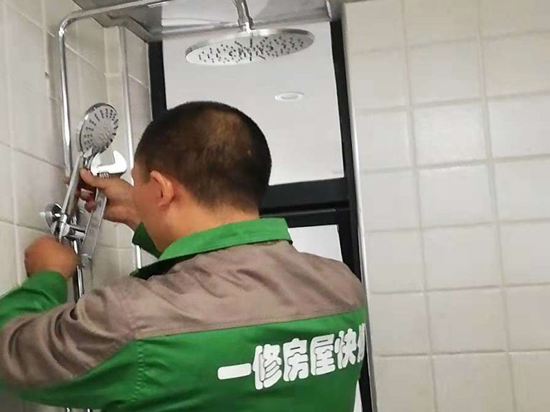 家里浴霸壞了找誰(shuí)修,如果臨時(shí)無(wú)法找到合適的師傅上門維修浴霸，開關(guān)問(wèn)題可以自己處理哦