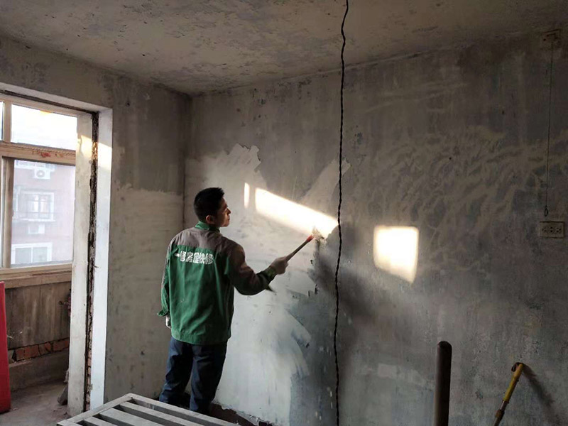 武漢墻面裂縫怎么修補(bǔ)效果好，武漢墻面裂縫修補(bǔ)的注意事項(xiàng)