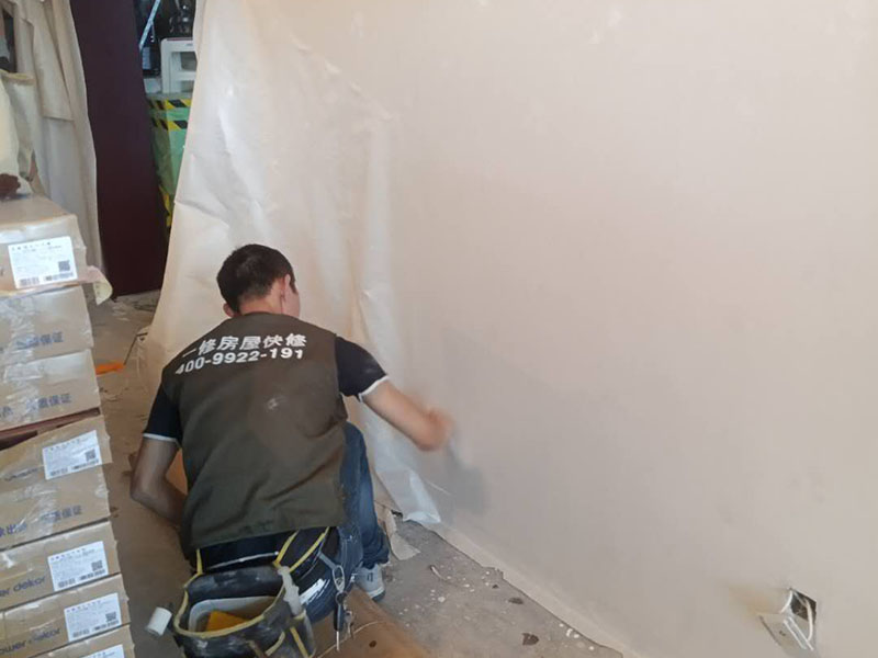 二手房翻新裝修中，重慶裝修公司告訴你應(yīng)該如何正確選擇乳膠漆