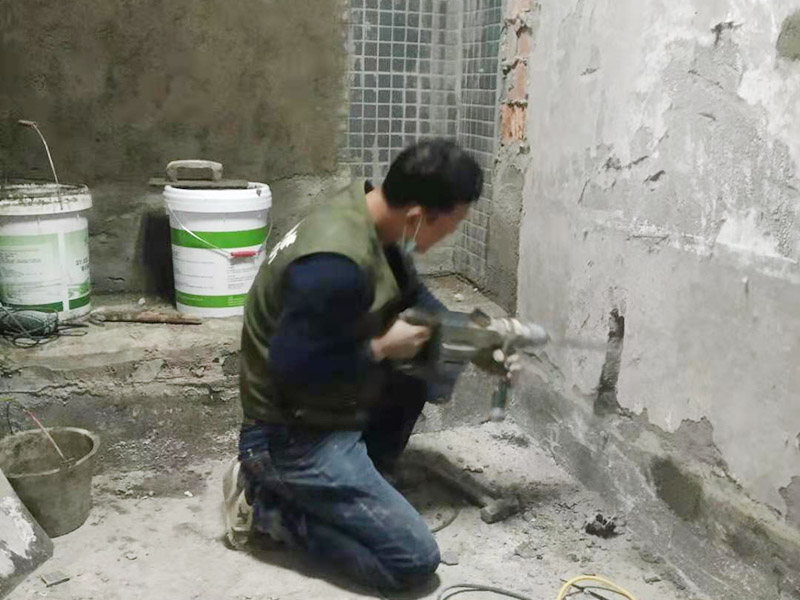 武漢修水管的師傅哪里找，是應(yīng)該找游擊隊(duì)師傅還是維修公司的師傅
