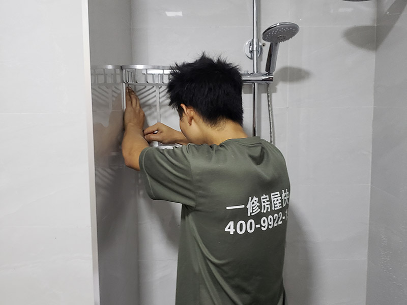 衛(wèi)生間漏水從下面灌漿可以嗎，廣州防水補(bǔ)漏正規(guī)公司這樣認(rèn)為