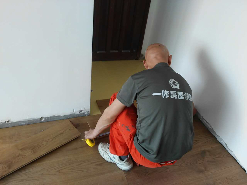 木地板拼裝方法簡介，教你玩轉地板裝修