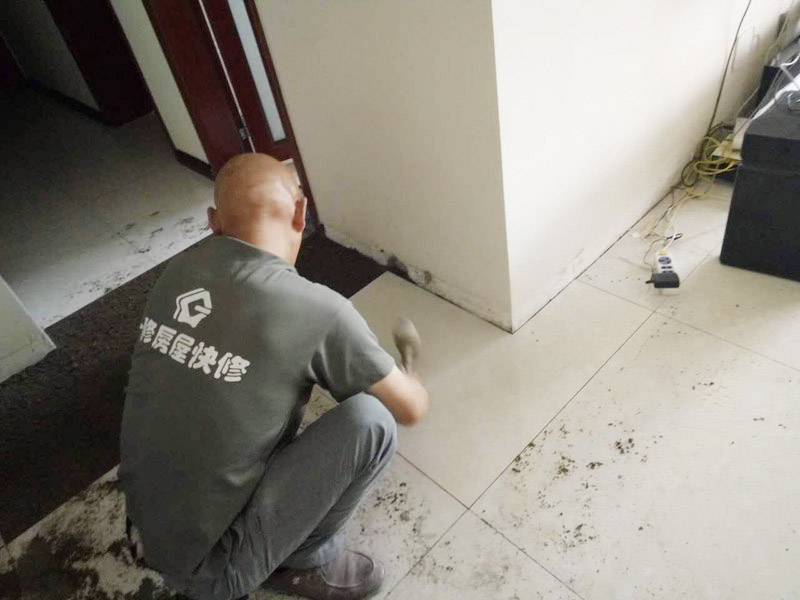 裝修瓷磚鋪貼不注意這些，小心日后瓷磚