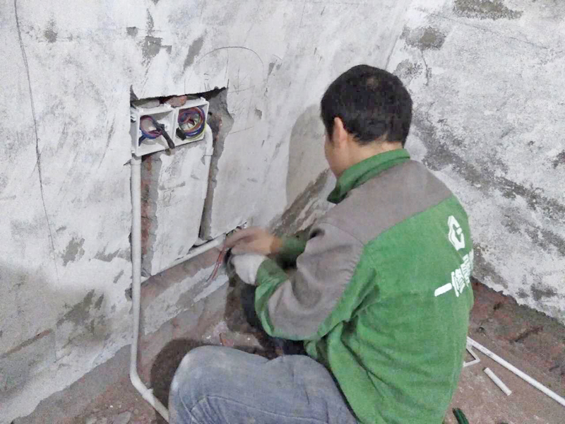 唐山電工維修，找電工哪里有電路維修師