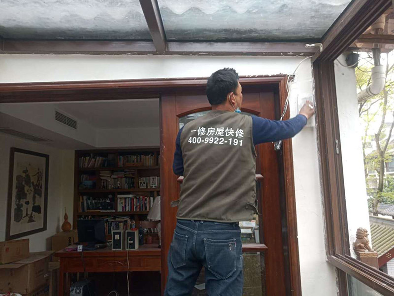 杭州伸縮門維修，電動門不能開關(guān)怎么維