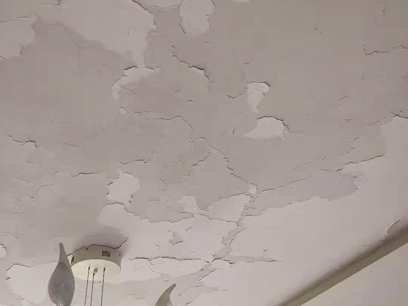 成都屋頂石膏板翻新，重新粉刷乳膠漆可
