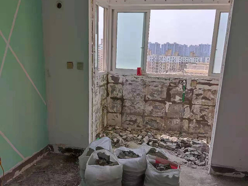 如果有錢是先還房貸還是先裝修？